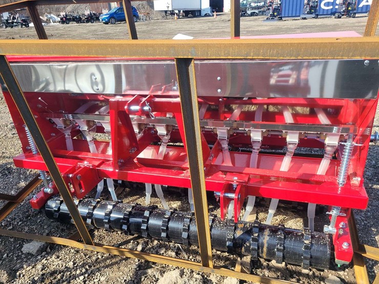 (1)-agt-no-till-seed-drill-type:-stsd10-image-4