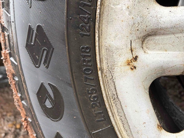 2017-chevrolet-2500-image-6