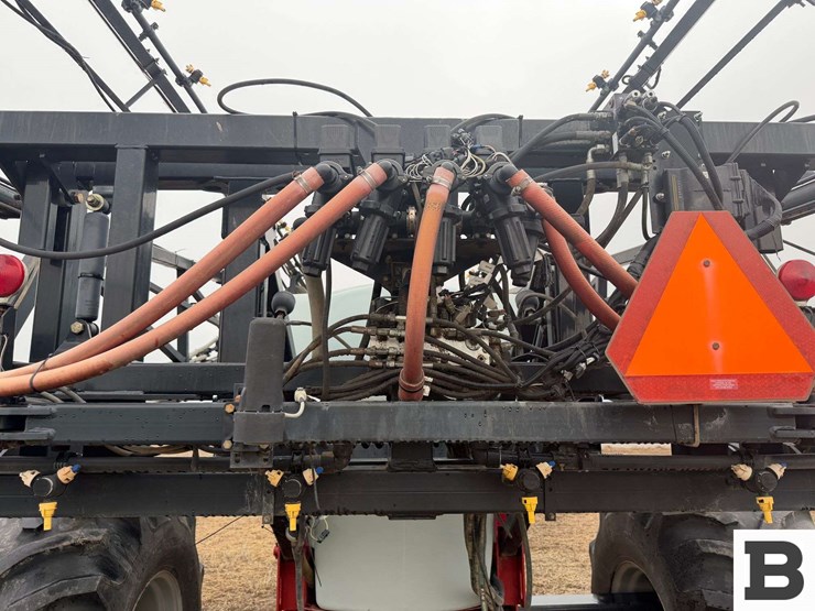 case-ih-precision-spray-160-image-32