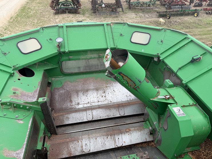 2009-john-deere-9670-sts-image-76