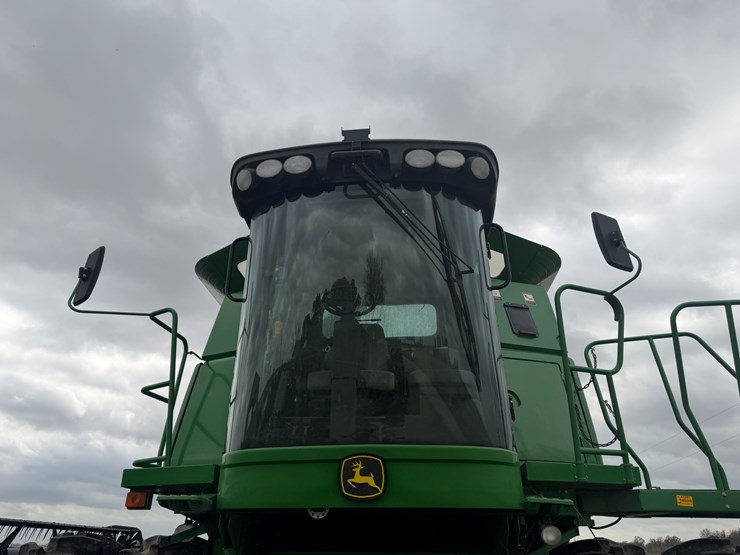 2009-john-deere-9670-sts-image-30