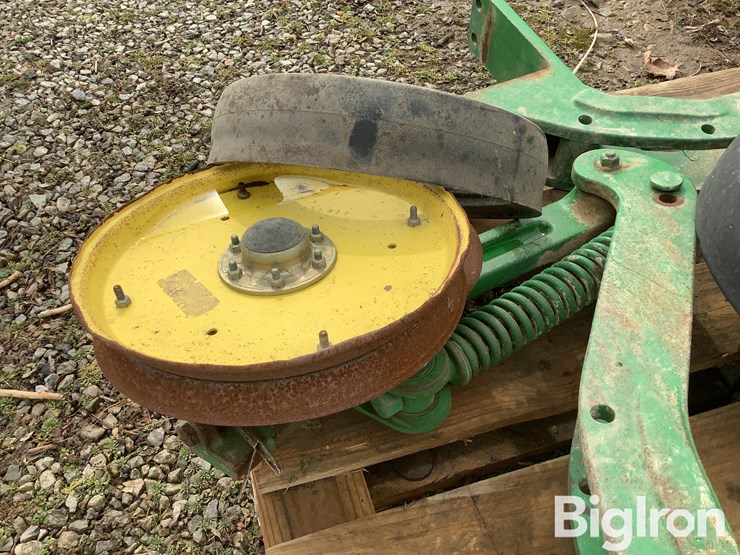 john-deere-1775-image-12