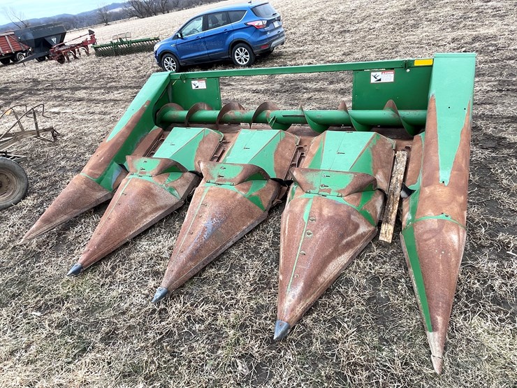 1991-john-deere-444-image-1