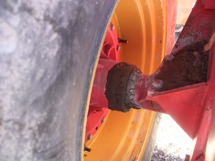 1980-versatile-875-image-42