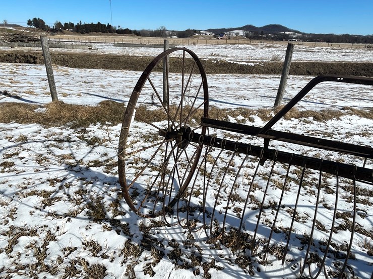 #3251-•-vintage-hay-rake-image-9
