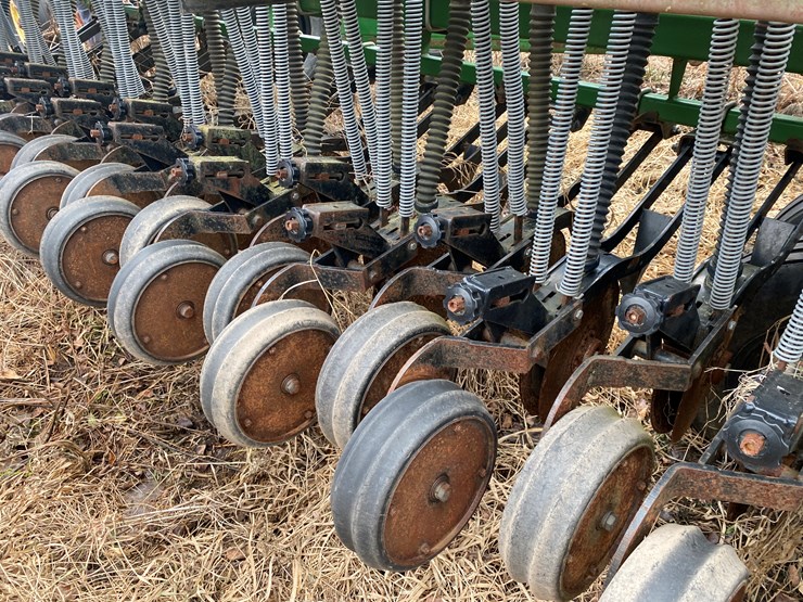 great-plains-solid-stand-30-image-11