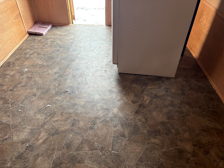 #1240-•-10'-x-22'-cabin-on-skids-(cornell,-wi)-image-22