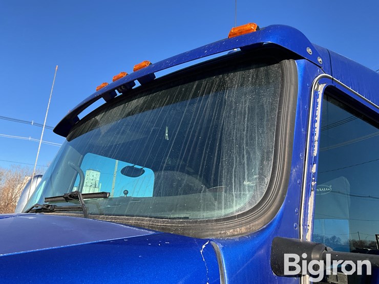 2011-kenworth-t660-image-14