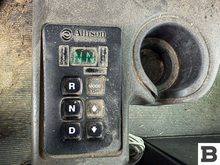 2013-kenworth-t800-image-91