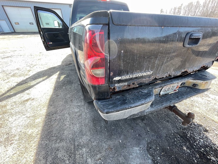 2007-chevrolet-2500hd-image-26