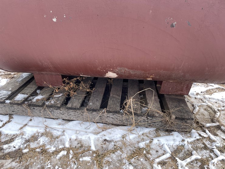 #7404-•-275-gallon-fuel-tank-with-pump-(somerset,-wi)-image-11