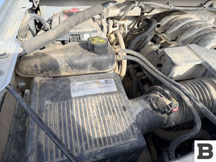 2018-chevrolet-silverado-1500-image-34