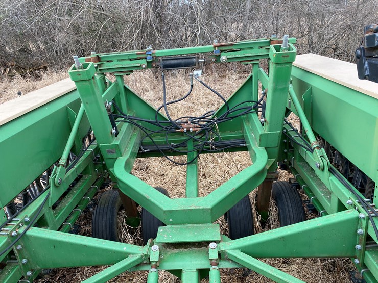 great-plains-solid-stand-30-image-22