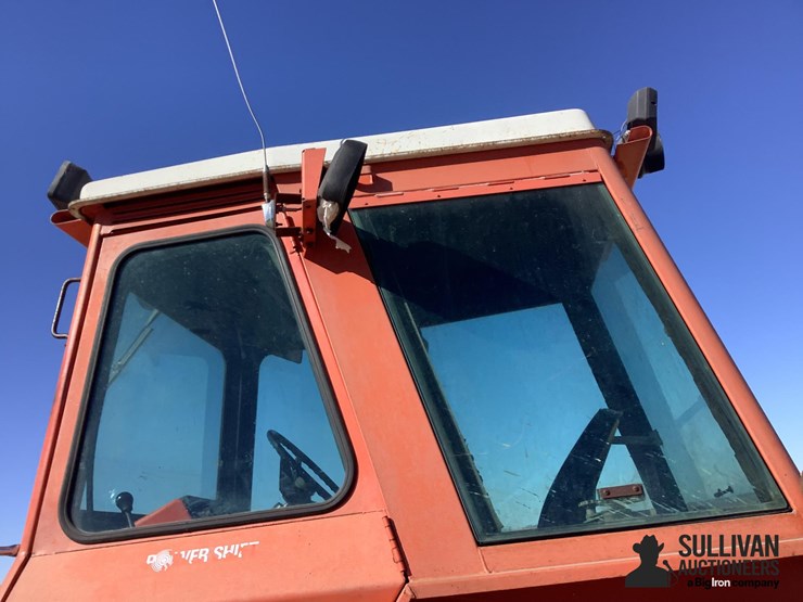 allis-chalmers-7020-image-13