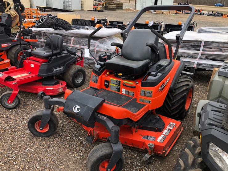 kubota-zd326-image-1