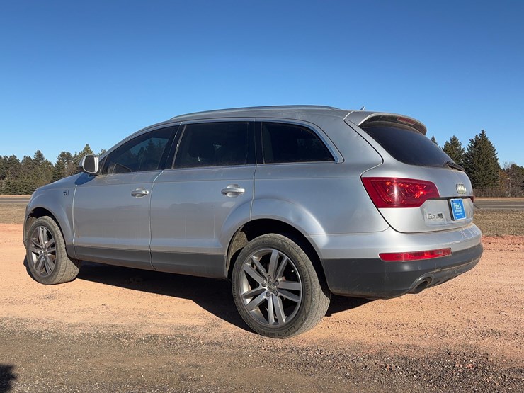2011-audi-q7-image-2