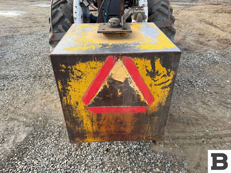 1977-ford-5600-image-22