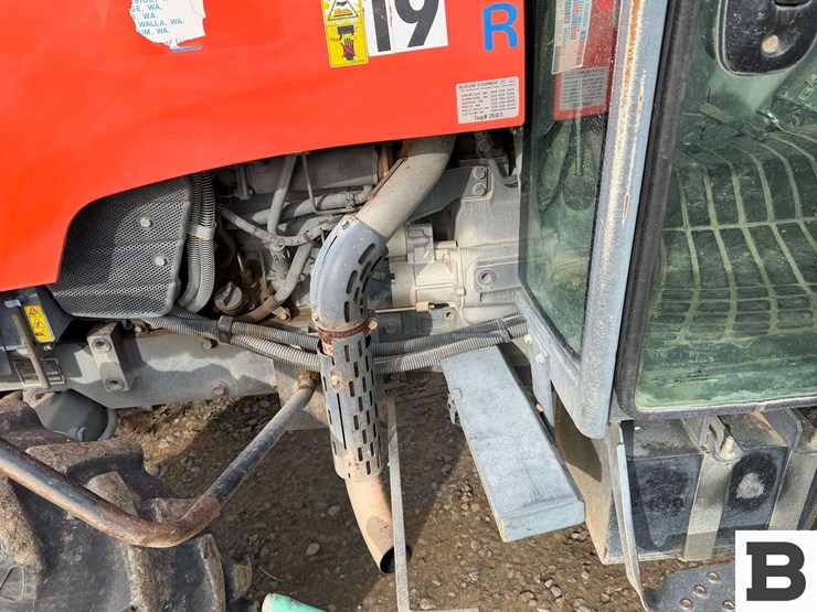 2014-kubota-m8540hd-image-13