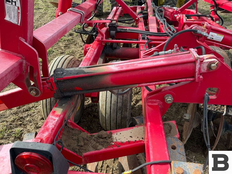 2010-sunflower-1234-18-image-33