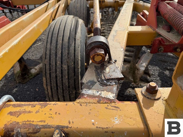 1995-haybuster-3200-image-38