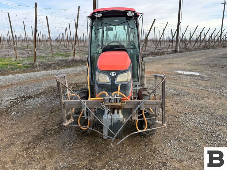 2014-kubota-m8540hd-image-8