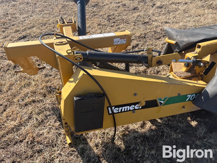 2007-vermeer-7040-image-9