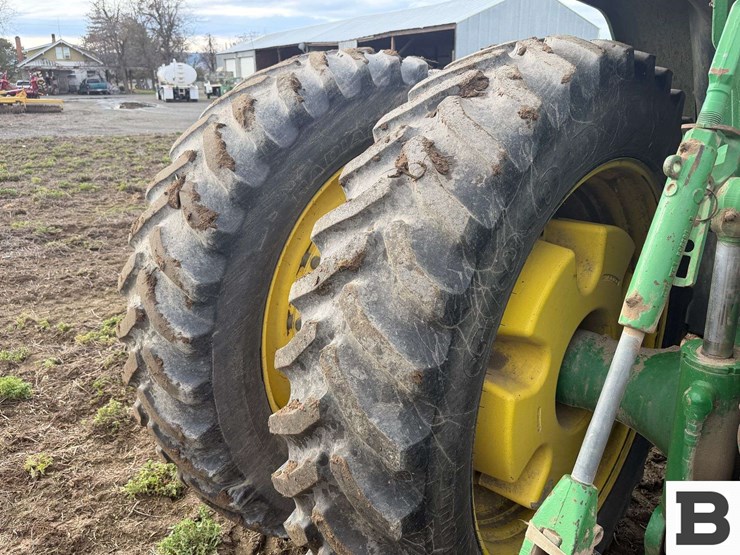 1995-john-deere-8300-image-39
