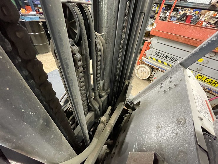 #1230-•-toyota-electric-forklift-(shawano,-wi)-image-16