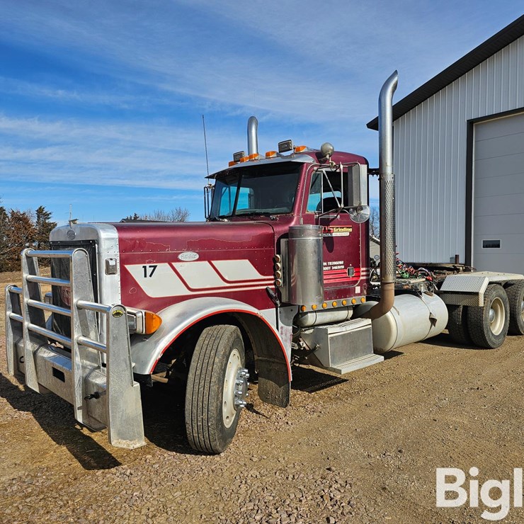 1996 PETERBILT 379