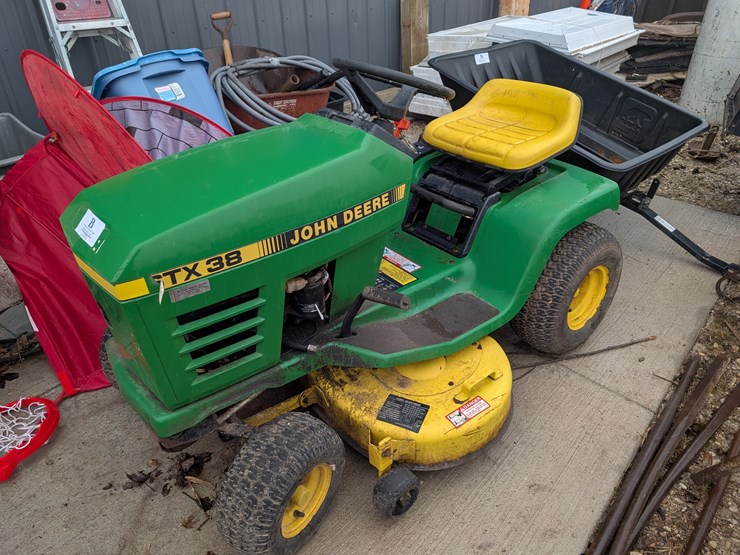 john-deere-38-image-1