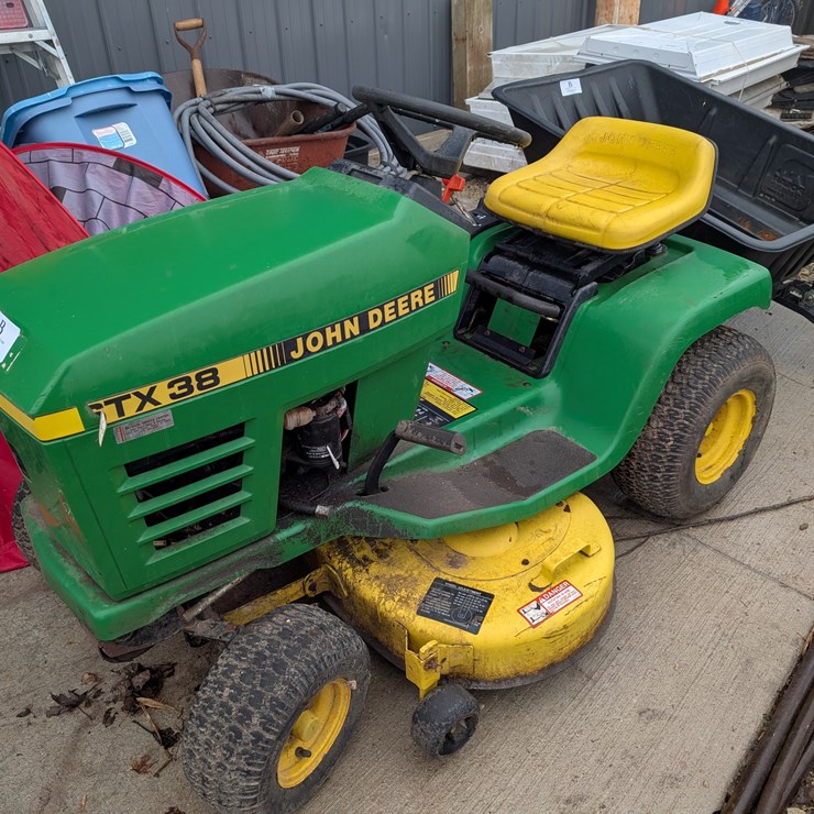JOHN DEERE 38