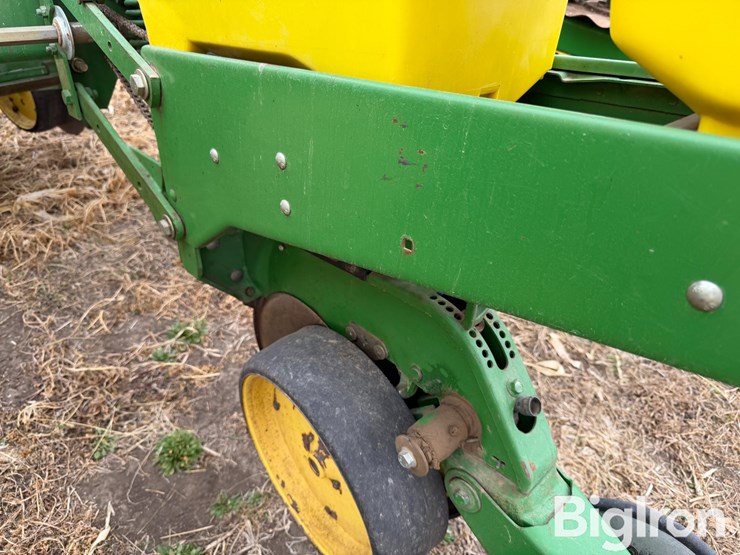 john-deere-1760-image-11