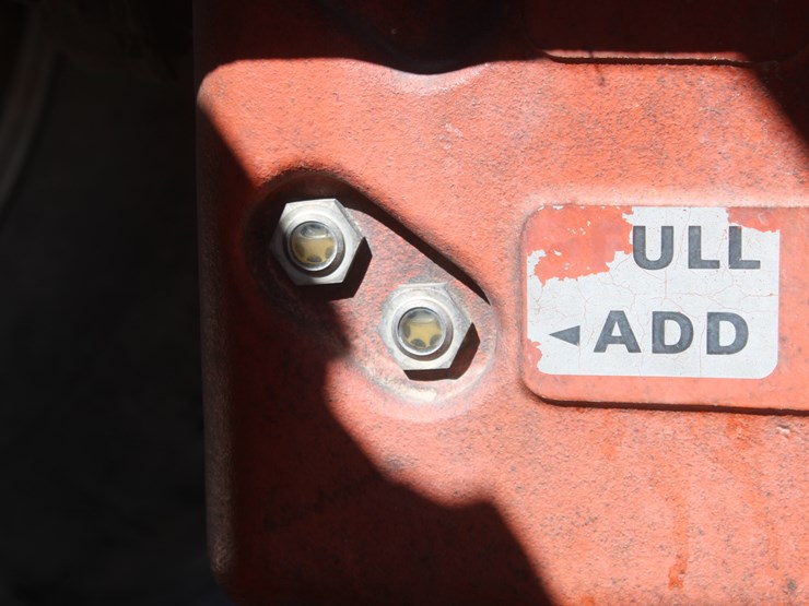 #1015-•-case-4490-tractor-image-49