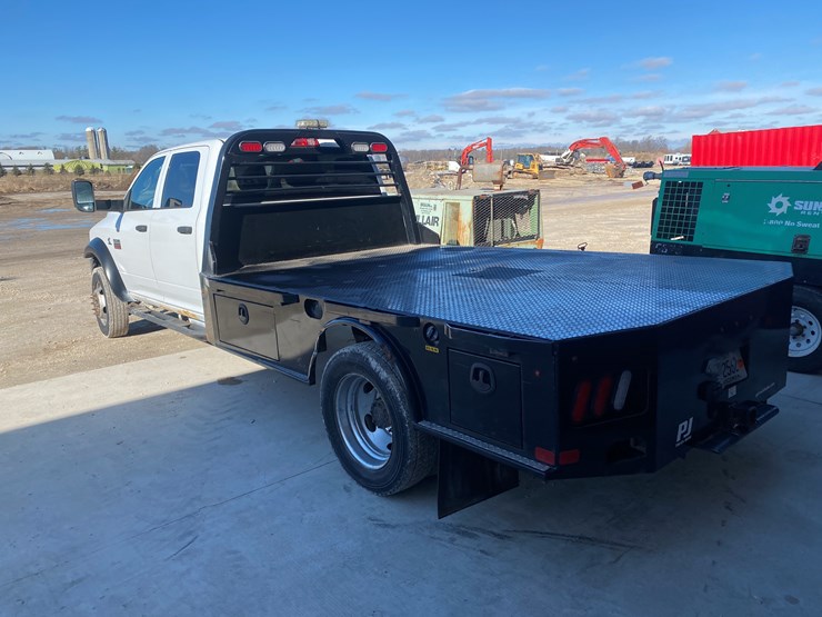 2012-dodge-ram-5500-image-40