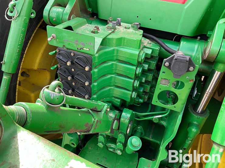 2001-john-deere-8110-image-18