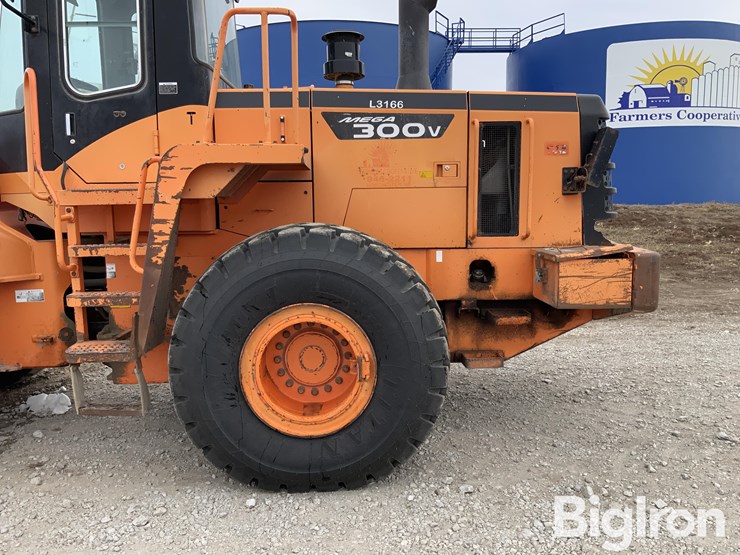 2005-daewoo-mega-300-v-image-9