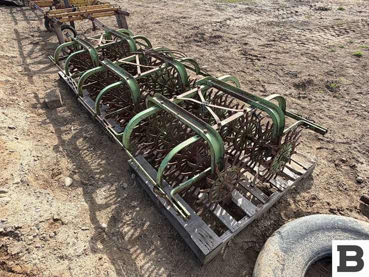 john-deere-10-image-3