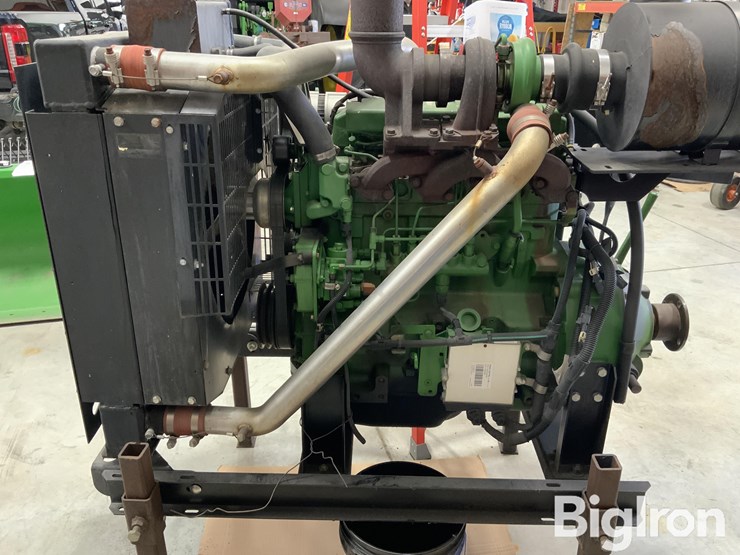 2010-john-deere-4045hf285-image-8