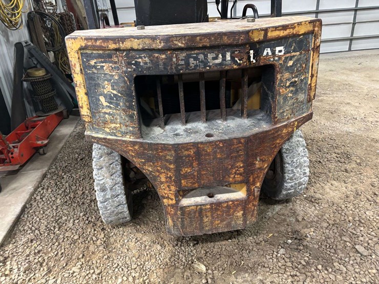 caterpillar-v50d-image-11