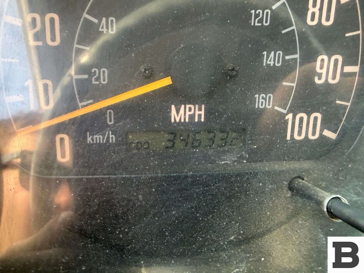 1999-isuzu-npr-image-48