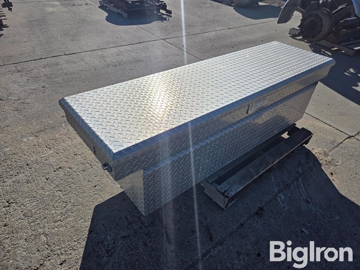 adrian-steel-pickup-toolbox-image-3