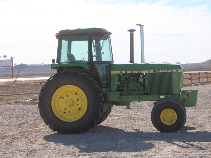 john-deere-4440-image-6