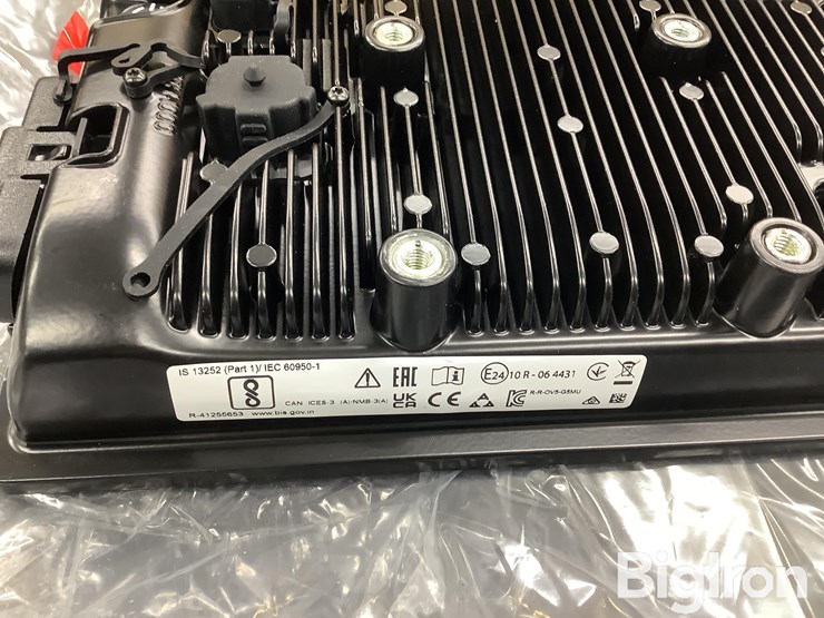 2025-john-deere-2-image-8