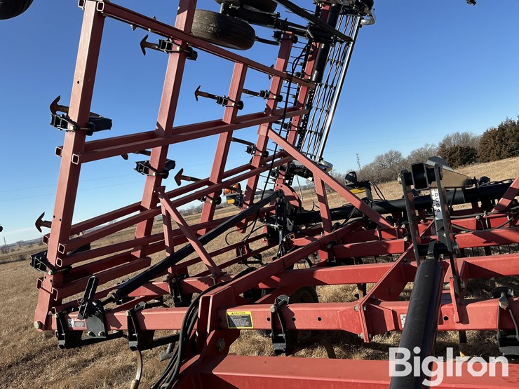 2012-case-ih-200-image-11