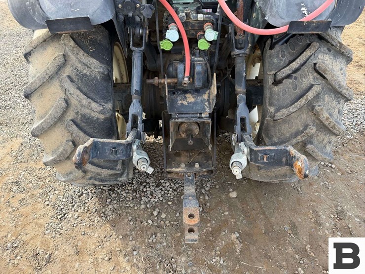 2008-new-holland-tn85fa-image-14