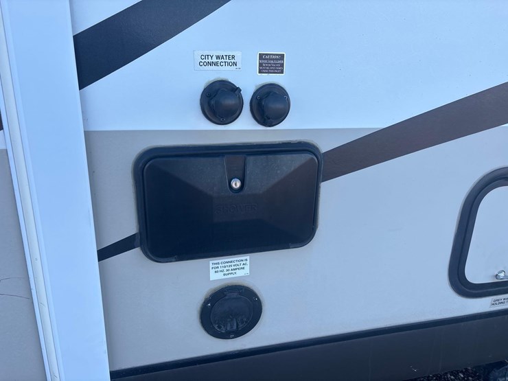 2015-jayco-white-hawk-28dsbh-camper-trailer-image-9