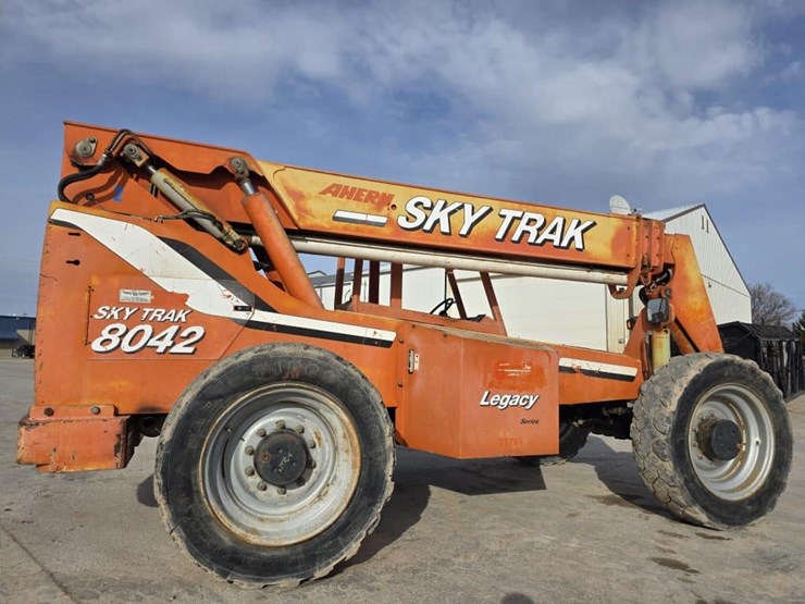 2004-sky-trak-8042-image-6