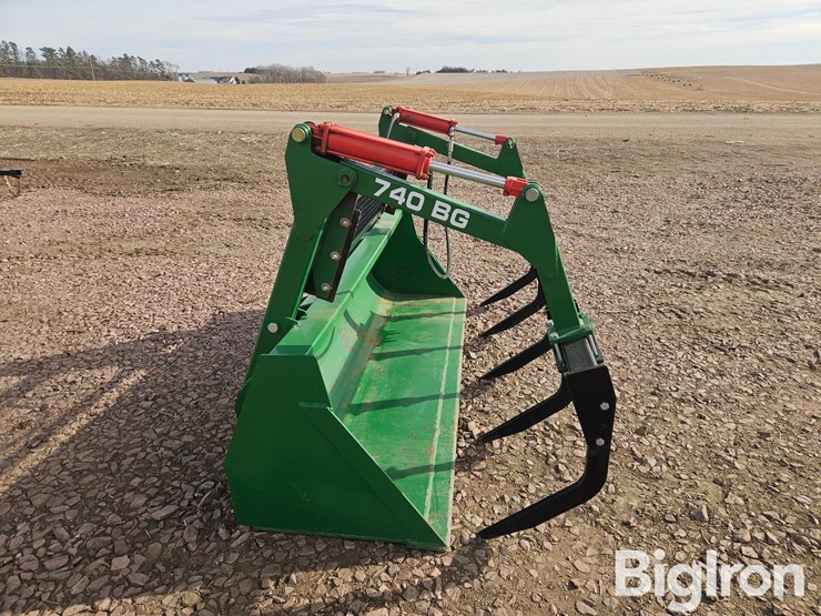 2023-john-deere-740-image-4