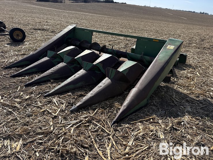 john-deere-444-image-1