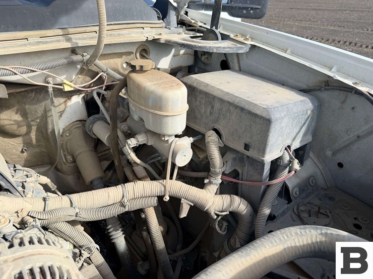 2010-chevrolet-silverado-3500-image-37